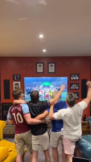 Ben Shephard Instagram - So about last night 😳🤣 - what a match, what a team, what a feeling!!! Not sure the boys have recovered from the endless bundles or the bubbles .. I still can’t quite believe it!!! @westham #champions #hammers #bubbles #family