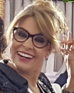 Benaissa El Jirari Instagram - هنيئا للأخت فاطمة خير إنها محطة أخرى لمواصلة النضال من داخل قبة البرلمان بالتوفيق إن شاءالله