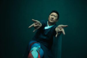 Benedict Wong Instagram - SpiderWong  SpiderWong ,does whatever a SpiderWong does! I started collecting Spiderman comics as a kid . I had no idea it would lead me to meeting Stan Lee joining the MCU !!
To be featured in @spidermanmovie is the icing on the cake . #SpiderManNoWayHome 📸 @stewartbywater
