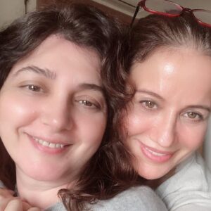 Benian Dönmez Instagram - ♥️ ne oyunlar oynadık..ne turneler yaptık beraber..ne zamanlar geçti birlikte..bi tanem Servet..@servetpandur