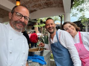 Benito Molina Instagram - Muchas felicidades a la familia Macurichos🎂 Gracias por invitarnos a tierra santa 🤟🏽🍏 Un placer compartir cocina con grandes amigos, y de mezcal ni se diga 💥