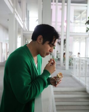 Benjamin Alves Instagram - Forever. Palermo. 🩷 💚 

#PumaPalermo #PumaPH