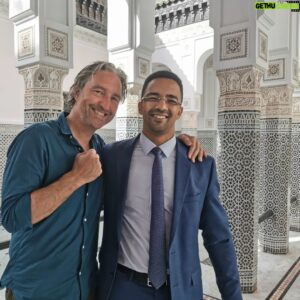 Benjamin Baroche Instagram - Reçu comme un prince par 2 Rois 
Pierre Jochem 
Mohamed Rdali 
💥🌈🙌
Merci à tous deux à  Rachid et à toute la magnifique équipe 💫