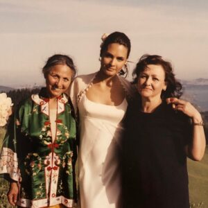 Benjamin Bratt Instagram - Las Madres🌹
From them we learn what love can do…
Happy Mother’s Day to you, my dears. And to all the dedicated mothers out there keeping earth on its axis❤️