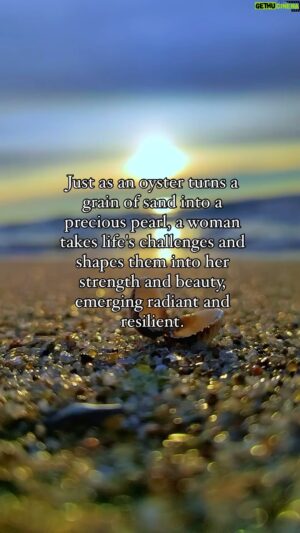 Benjamin Donlow Instagram - Dear beautiful soul reading this 🔆,

The oyster teaches us that beauty 
and strength often come from within. 
By transforming an irritant into a pearl, 
it reminds us that we, too, 
can turn life’s challenges into 
something precious and unique. 

No matter how tough things get, 
keep going, and you will 
find your own way to shine ✨.

With love:
Your friends of the light 💡 

For more daily personal development, mindset,
positivity and motivation
Follow @theempoweredgirl5 @selfloveclub674 @kawaonahele @motivationperks @dieseldonlow 
@create.your.own.sunshinexo 

Video credit: @yuryikld 

#wantmorein24 #grateful #love #bestself #thebestisyetocome #IcanIwill #kindnessmatters  #shebelievedshecouldsoshidid #knowyourworth 
#authenticity #loveyourself #beyourself #youareworthy #youareenough #unlockyourtruepotiential #createyourownsunshinexo