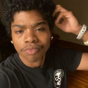 Benjamin Flores Jr. Instagram - Should I drop ?? 🎧 on