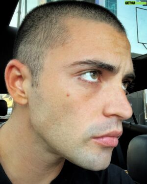 Benjamin Levy Aguilar Instagram - Damn right I like the life I live ‘cause I went from negative to positive. 

NVM3R0 VN0