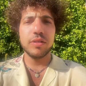 Benny Blanco Instagram - i cant believe this actually works…