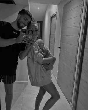 Benoît Douady Instagram - Parce que tu es une femme et une Maman fabuleuse, bonne fête des mères mon amour @charlene_lemer 🤍