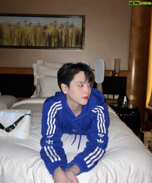 Benz Panupun Vongjorn Instagram - Pillow talk 💤