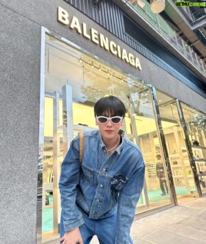 Benz Panupun Vongjorn Instagram - We never go out of style🕶️