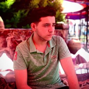 Berat Efe Parlar Instagram - #red #red
