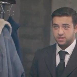 Berat Efe Parlar Instagram - AŞKIN SAATİ 1903 
5 MAYIS’TA SİNEMALARDA
@askinsaatisinemafilmi
