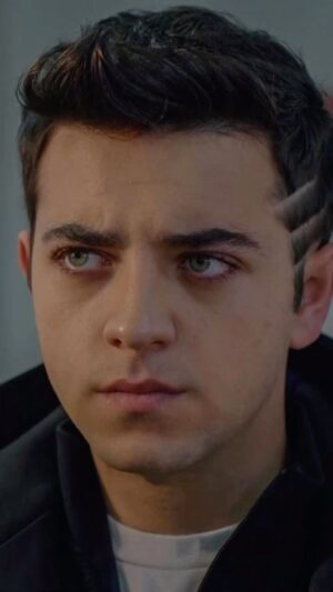 Berat Efe Parlar Instagram - 