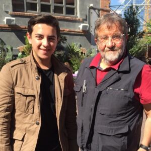 Berat Efe Parlar Instagram - Türkiye'nin ve dünyanın en önemli savaş belgeselcisi ve fotoğrafçısı @coskunaral Coşkun Aral'ın seminerinde çok keyifli vakit gecirdik.

NOT:(14Ekim 1980 günü kaçırılan bir uçaktan dünyada ilk kez hava korsanlarıyla bir röportaj gerçekleştirerek, Türk ve dünya basınında adından sıkça söz edilmiş)
Hepsi birbirinden güzel videolarını izlemek için @coskunaral instagram hesabındaki linkten youtube videolarını izlemenizi tavsiye ederim.