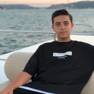 Berat Efe Parlar Instagram - 