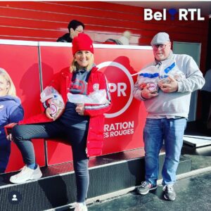 Bérénice Bourgueil Instagram - C’est énorme ce qu’il se passe cette saison dans la tournée @oprouges !!!
Vous vous bougez comme jamais !!!
On ne lâche rien : on vous attend nombreux le 1/4 aux @grandspresmons , le 8/4 à @shopping_belle_ile_liege et le 15/4 à @richlshopping 
@leonlebouchon @belrtl @ggautier78 @emestag