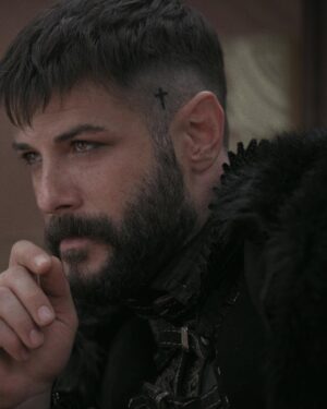 Berk Cankat Instagram - Bernard ⚔️ 

@selahaddindizi