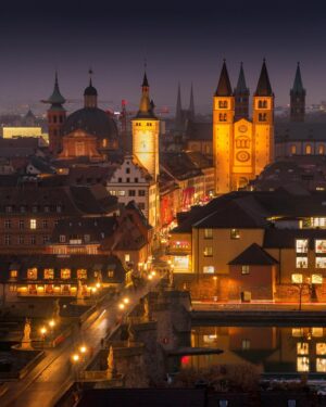 Berk Hakman Instagram - 23/01/2020 #germany #almanya #bavaria #würzburg #photography #travelphotography #streetphotography #earthpix #city  #canon #benimkadrajim #allshotsturkey #vscoturkey #beautifuldestinations #discoverearth #objektifimden  #discover_vacations #ig_europe #ig_germany #folkgreen #igdaily #foto #photo #photooftheday #nationaldestinations 🇩🇪