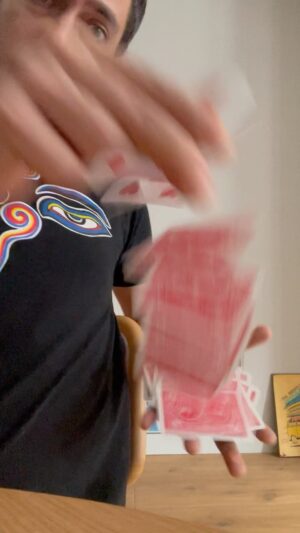 Berk Hakman Instagram - “it’s gettin’ better all the time” ♣️♥️♠️♦️ 

#cardmagic #instamood #instamoment #magic #working #hard #52cards #skills #heart #spade #diamond #club #instagram #iskambil #vsco #bicycle #bicycledeck #red  #practice #pratik #deste #deck #cards #kart
