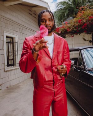Bernard Harvey Instagram - April showers bring May Flowers 🌸🌸🌺🌷