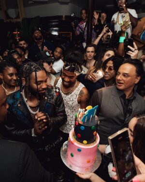 Bernard Harvey Instagram - Birthday was amazing!! 80’s themed. I feel the ❤️ love. Thank you to everyone who came out and celebrated with me. Thank you to @delilah @johnterzian @milofrank @hwoodgroup for hosting🤞🏾Thank you to all my friends and family for always showing me the purest love🥹❤️

📸: @cbradyphotography 
Styled by: @chaineley