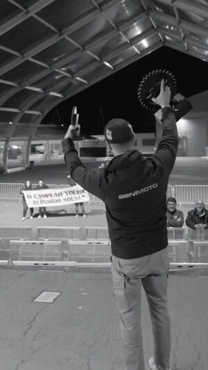 Bernardo Sousa Instagram - Juntos conseguimos!! Obrigado a todos pelo apoio 🙏🏼
Obrigado @benimotoracing pelo carro fantástico.
