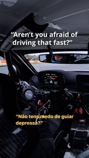 Bernardo Sousa Instagram - Quando me perguntam se não tenho medo da vida das corridas 😂