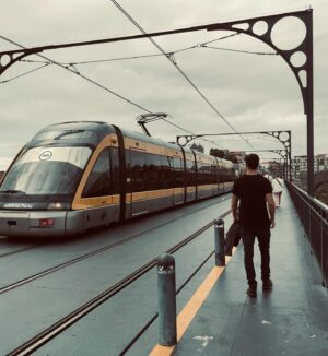 Bernardo Velasco Instagram - Ponte D. Luís I - Porto, Portugal 🇵🇹 
.
.
.
#porto #portugal #europa #europe