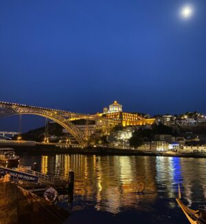 Bernardo Velasco Instagram - Porto, Portugal 🇵🇹 
.
.
.
#porto #portugal #europa #europe #trip