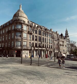 Bernardo Velasco Instagram - Porto, Portugal 🇵🇹 
.
.
.
#porto #portugal #europa #europe #trip