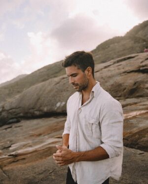 Bernardo Velasco Instagram - Pra vcs irem se acostumando com as fotos do @santiagomoralles por aqui!
Qual das duas vcs gostam mais?
.
.
.
#foto #photo #photography #fotografia #instagood