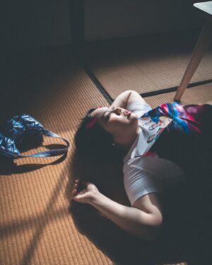 Berry Wen-i Kuo Instagram - 看起來超像在拍包包廣告，
但⋯⋯
其實不是這樣的。

它是我的寵物好嗎！！！

#大文的日常生活 
#大文