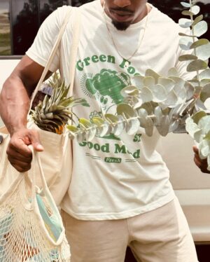 Bertram Williams Jr. Instagram - ✅SEEDED FRUIT 
❌SINGLE-USE PLASTICS
Follow @mamas.sundry ♻️

#BIGFARMASAID #newmusicalert 💪🏾🤣