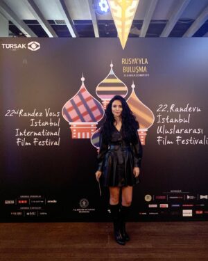 Beste Bereket Instagram - Kıymetlim @tursak.vakfi  #randevuistanbulfilmfestivali ❤️ ödül töreni sunacağım ❤️