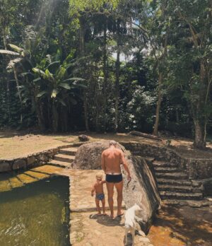 Betina Schmidt Instagram - na terra, mais pertinho do céu 🍃