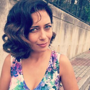 Betül Çobanoğlu Instagram - #whysoserious 😏😎