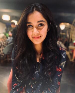 Bhama Arun Instagram - Grateful❤️
Happy me ❤️

#madanolsavammovie #trending #malayalam #vishu2023 #bhamaarun #madanolsavammovie
