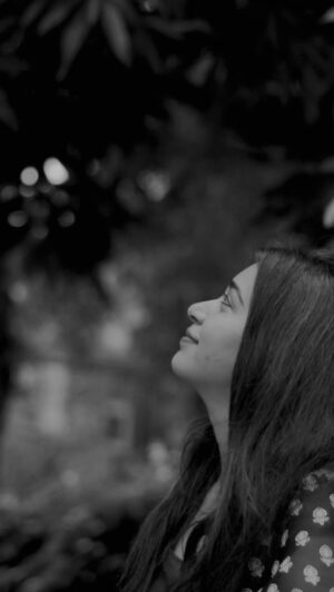 Bhama Arun Instagram - கருப்பு வெள்ளை ….🖤

Vc: @ashhwwiin 

#fav #favsong #trendingreels #tamil #tamilsong#viral