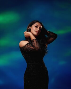 Bhama Arun Instagram - Wrapped in BLACK 🖤

Styling @styled_by_arundev
Photography and post production @plan.b.actions by @jibinartist
Costume @devraagh
Makeup: @makeup_by_shibinantony
Studio @maxxocreative , @studio_maxxo
Photography assist @dayonphotos, @rizwanmechoth,
Special thanks to @huwais.majeed