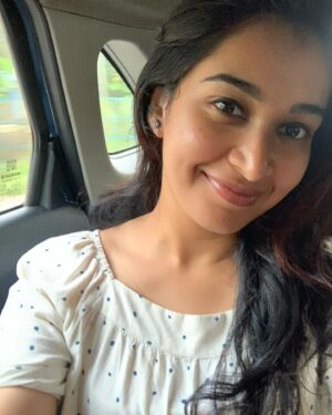 Bhama Arun Instagram - One year down since this happened 🥹
Literally teared up while writing this, the turning point of my life, 
Last year this was the day when I gave my final audition for Madanolsavam, the hopeless eyes and the question of doing what next is shown evidently on my face. Never in my dreams i i thought I would get this. That was the moment when i realised all the sleepless nights ,anxiety, depression finally made me do Madanolsavam. Cherishing those moments. 
From Madanolsavam to Bazooka ,brocode wish to go many more ❤️
Dreams do come true…..
Alice is forever special to me ✨
Thanking the entire team for entrusting me ❤️

#madanolsavammovie #bazooka #brocodemovie