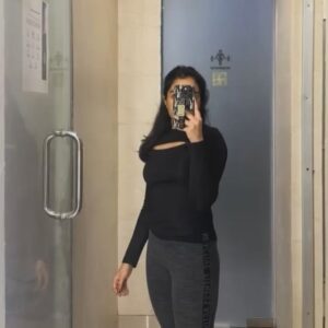 Bhavna Choudhary Instagram - I got 99 problems but ugly gym clothes aint one 💪🏻😮‍💨