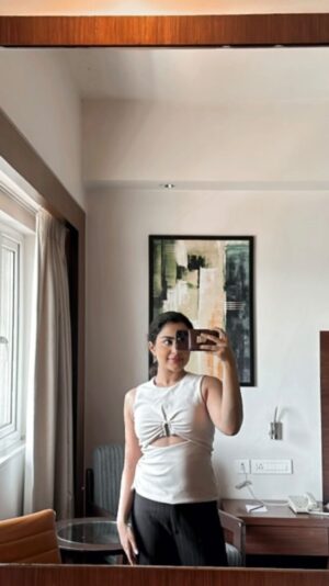 Bhavna Choudhary Instagram - #AOOTD: Airport Outfit of the Day 🙂‍↔️