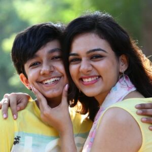 Bhavya Trikha Instagram - With the prettiest, loveliest and my favourite @bhavyatrikha akka 🤗❤️
Watch this amazing chemistry on screen on 29th March 🌩️⚡❤️

@balajimadhavan_official @ciby.chandran @yasminponnappa @jayachander_jc
@nammatrend @pavaki_entertainment @monabedre @rumzrocks @harini_voice @manojmullath @preethi_official_accnt @jananijayabal @barani__dass @surendhar_kumaran @altavista_communications
#tamilcinema #shootingpic #shootingdiaries #jayadithya #bhavyatrikha😍