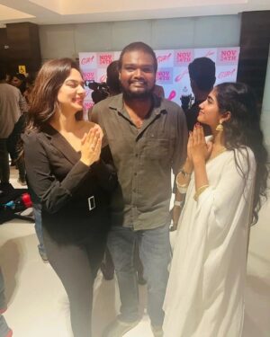 Bhavya Trikha Instagram - This post is for My Girls Maalss and Bhavvvsss... You both did extraordinary work as Suchi and Shruthi... I am really proud of you both... From teaching you both for your characters to mentoring you both now, we have traveled a long way... I wanted to post this on a very special day, and I'm posting this today... Because It's Joe's 25th successful day in theaters... Really happy to see you both reaching great heights... ❤️❤️❤️ Cheerrrssss... 🍻🍻🫂🫂

#joe ##25thdayofjoe #malavikamanoj #bhavyatrikha