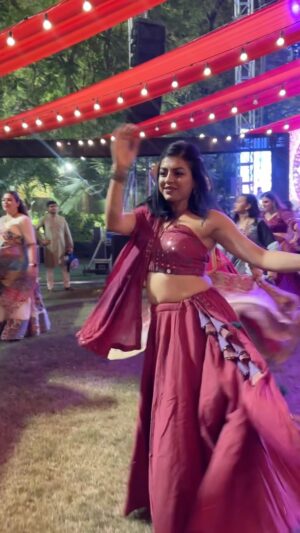 Bhumi Rajgor Instagram - Non-stop Garba fun with @bhumirajgor ….. Making the most of my favourite days of the year!! #gujjutomorrowland #gujjusunburn 
Lovely music by the gorgeous @aishwarya_tm 
.
.
.
#ahmedabad #garba #ahmedabad #ahmedabadgarba #navratri #navratrispecial #navratri2023 #garbanight #chaniyacholi #trending #navratrispecial #navratrichaniyacholi #dandiya #dandiyanight #garbafever