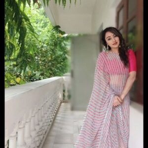 Bhumi Rajgor Instagram - Ishq hi ishq ki hasrat ho zaroori to nahi..