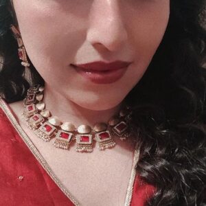 Bhumi Rajgor Instagram - My Diwali Ad for Kalyan jewellers ✨

Thank you so much @kalyanjewellers_official @meenagheewala @sajeevchemmany for making me a part of this beautiful project. Loved doing this one.

Such a fun time shooting with you @pujajoshi_official @kinjalrajpriya @trippinghippy @parthmusic
.
.
#kalyanjewellers #diwali #indian #jewellery #indianjewellery #festivals #actor #gujarati #gujarat