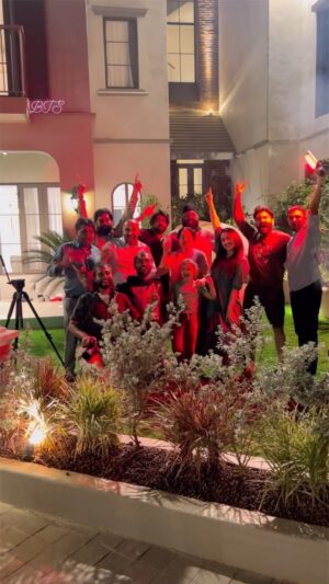 Bhumi Rajgor Instagram - “It’s not just a photo shoot; it’s a symphony of creativity. Experience the harmony behind the scenes. #BehindTheScenes #CreativeHarmony”
#apricity #dandc #developers #shooting #ognaj #ahmdabad #bts #films #shoot #niinbigb #nothing #dhrupadshukla #kianaproductions