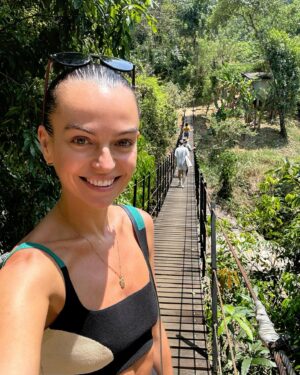 Bianca Bradey Instagram - Exploring 🌴